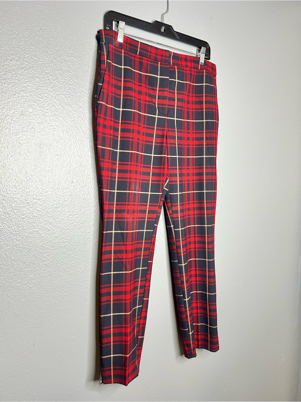 Zara Red Black Plaid Slim Trousers with Cream Accents Stretchy Waist Size Large
